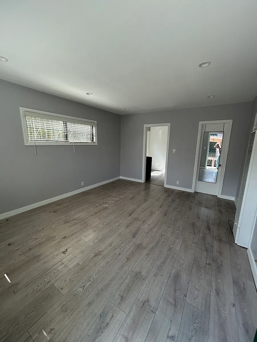 Building Photo - 612 Pico Blvd #5