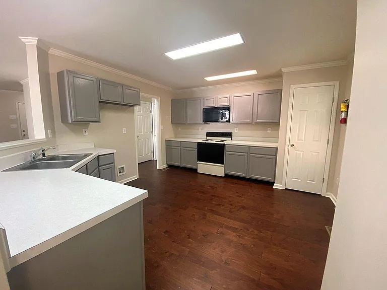 2707 Dee Peppers Dr — Photo 8