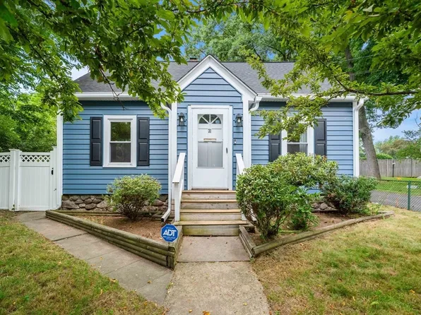 31 Lincoln St, Methuen, MA 01844