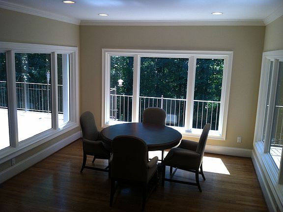 Breakfast & Sun Room