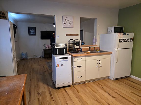 5th image of 72396 Sanders St