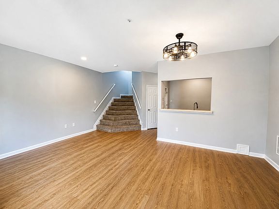 3rd image of 331 Assembly Point Ct