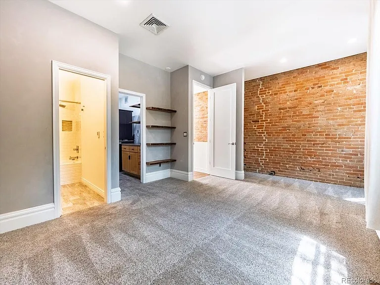 2753 Champa St — Photo 30