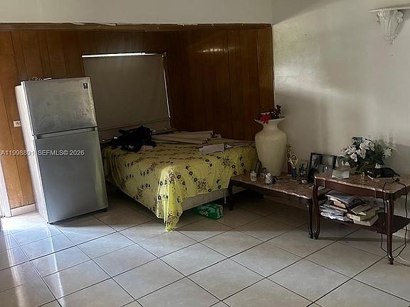 5th image of 16300 NW 19th Ct