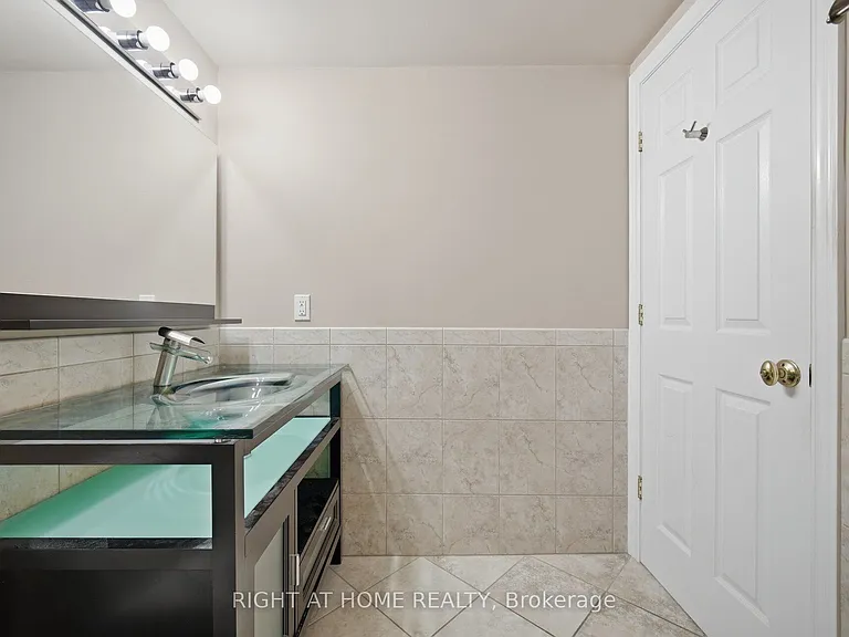 5280 Lakeshore Rd #1104 — Photo 25