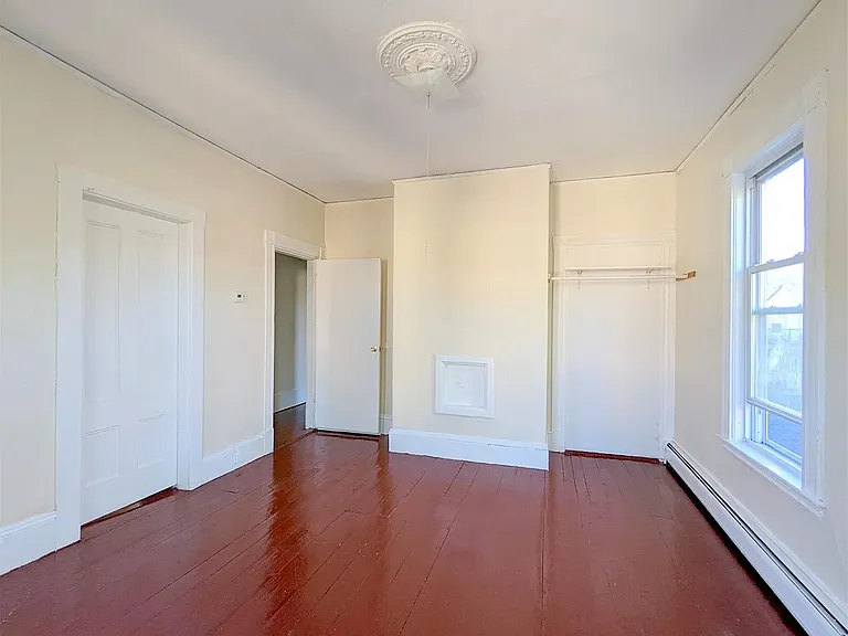 26 Thorndike St — Photo 15