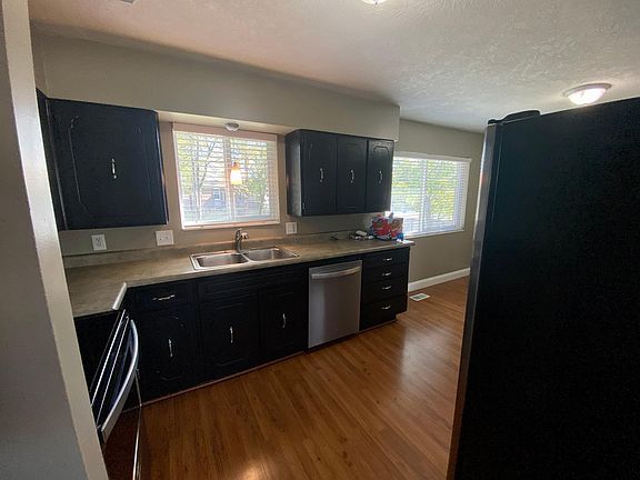 2nd image of 2476 E Quail Hollow Dr