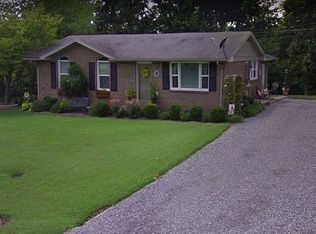 1507 Clayshire Dr, Murray, KY 42071