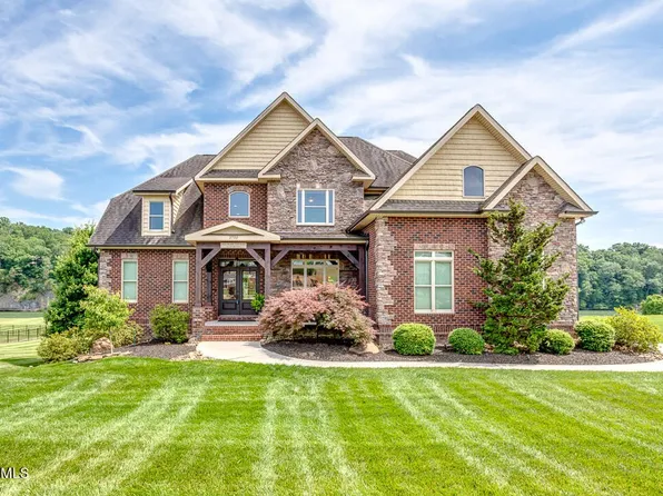 2792 River Island Blvd, Kodak, TN 37764