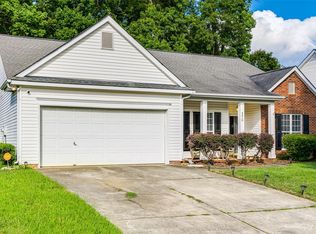 4410 Chadsworth Ct, Charlotte, NC 28269
