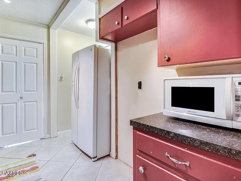 303 Gerald Dr — Photo 14