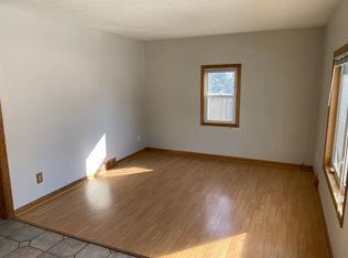 105 10th St NE, Rochester, MN 55906