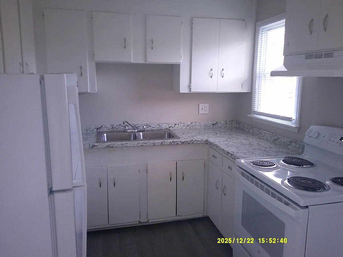 Building Photo - 1205 County Home Rd #4