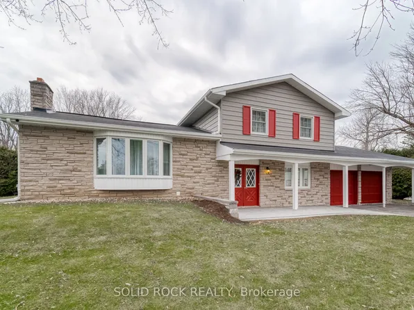 6474 Bunker Rd, Ottawa, ON K4M 1B3