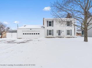 537 Vanderveen Dr, Mason, MI 48854