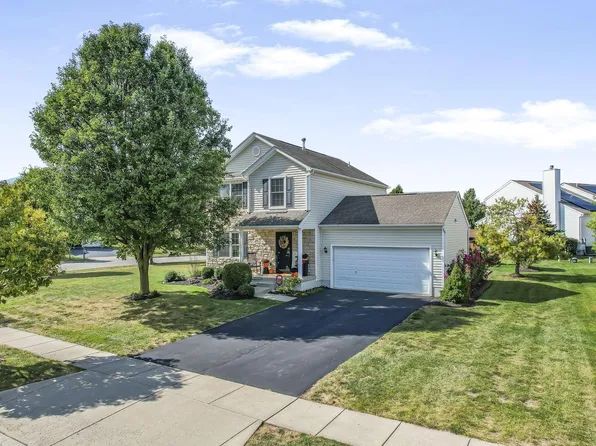 3225 Weeping Spruce Dr, Grove City, OH 43123