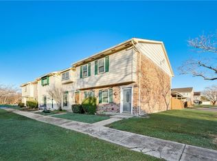 129 W Mountain Creek Dr #16, Grand Prairie, TX 75052