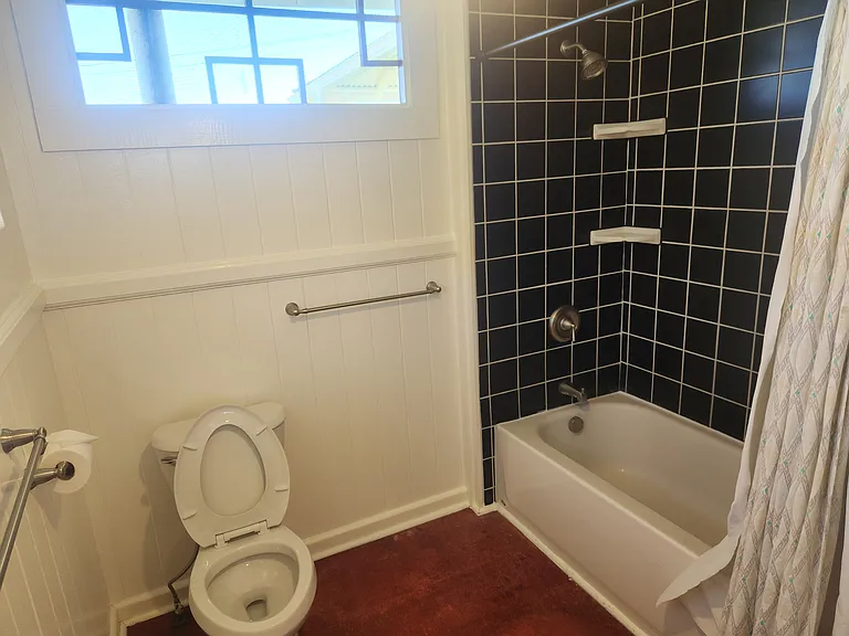 458 Kaumana Dr — Photo 6