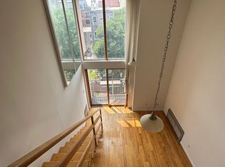 53 Diamond St APT 3B, Brooklyn, NY 11222