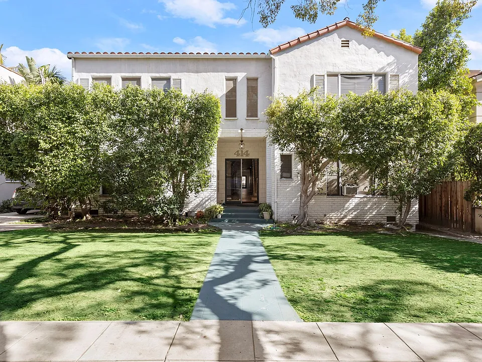 (El/Eu/Em:B) 414 N. Maple Drive
