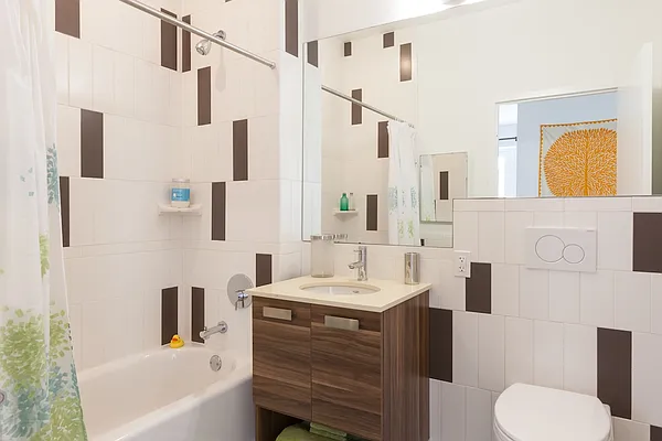Rented by Lisa Management | media 6
