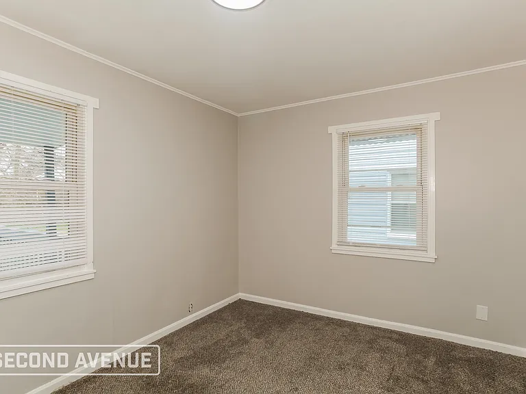 6106 Graceland Ave — Photo 10
