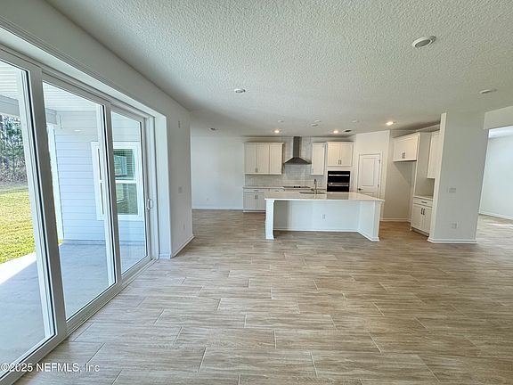 4th image of 3664 AMERICANA Drive