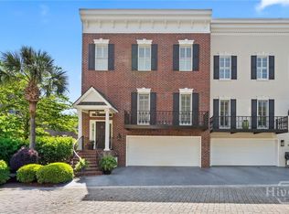 12 Paddington Cir, Savannah, GA 31410