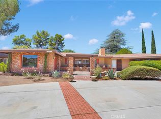 19955 Chickasaw Rd, Apple Valley, CA 92307
