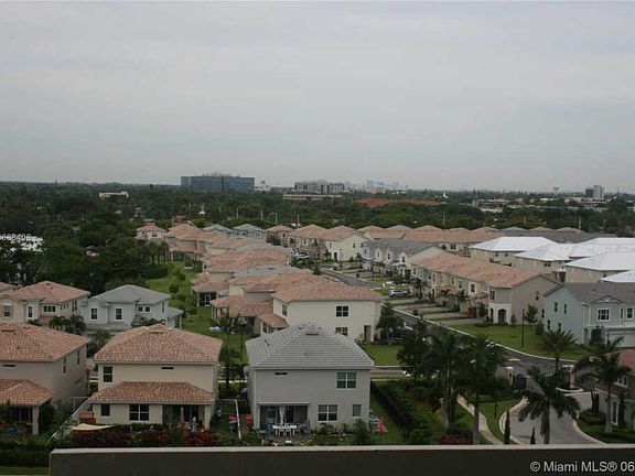 4th image of 4350 Hillcrest Dr APT 919