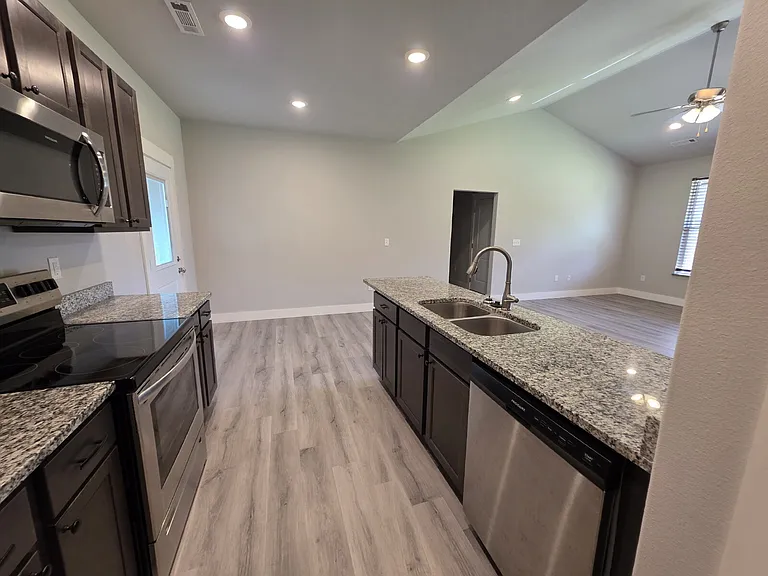 13 Lockhart Ln — Photo 5
