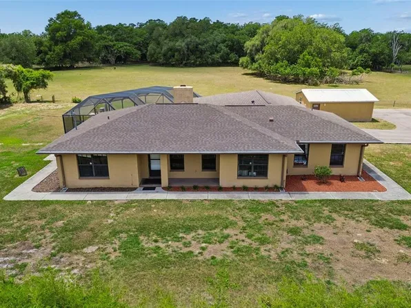 3501 Austin Trail Ln, Plant City, FL 33565