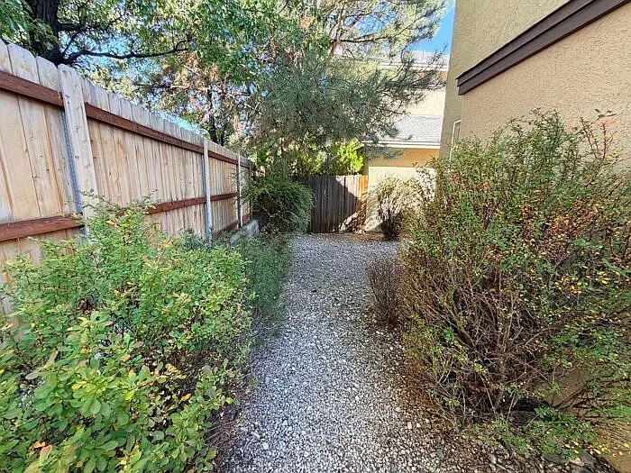 5704 Golden Eagle Dr — Photo 16