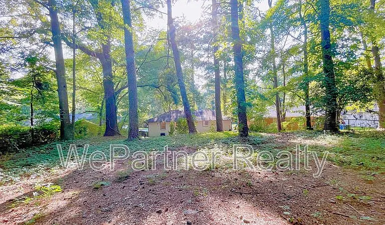 2744 Fairlane Dr SE — Photo 19