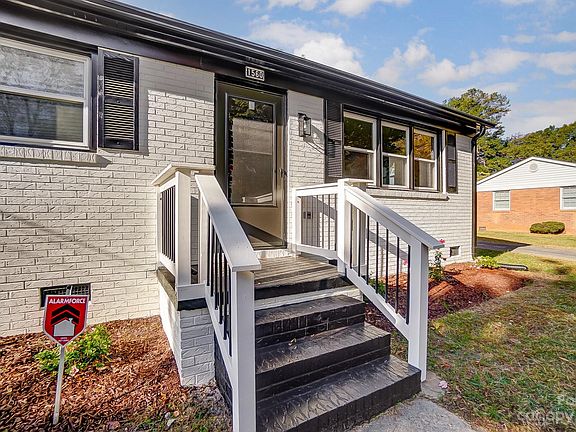 3rd image of 1560 Rolling Meadow Ln