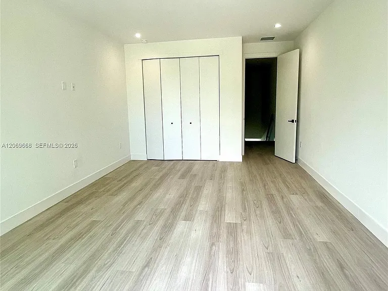 602 SW 7th Ave #0 — Photo 24