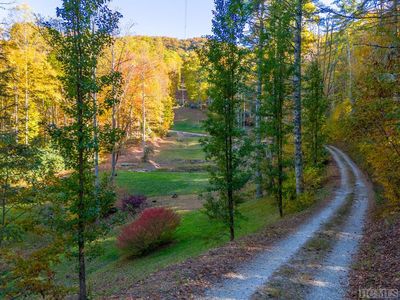 525 Comanche Road, Cullowhee, NC, 28723