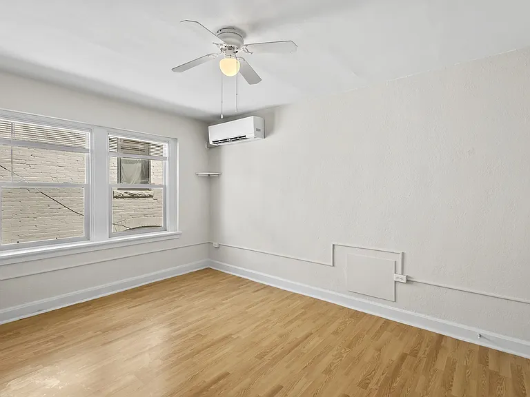 1236 Marion — Photo 19