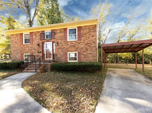 5513 Cutshaw Ct, Charlotte, NC 28215