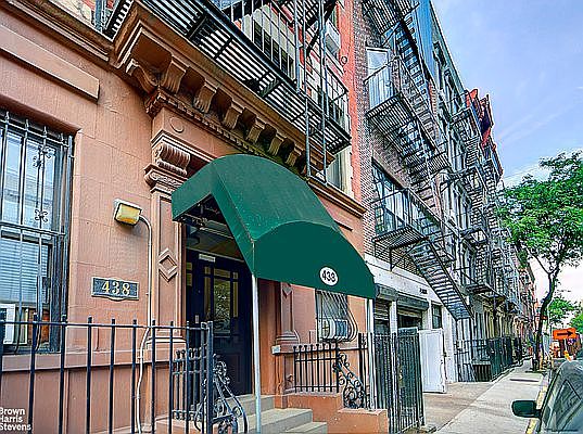 5th image of 438 W 49th St APT 4A
