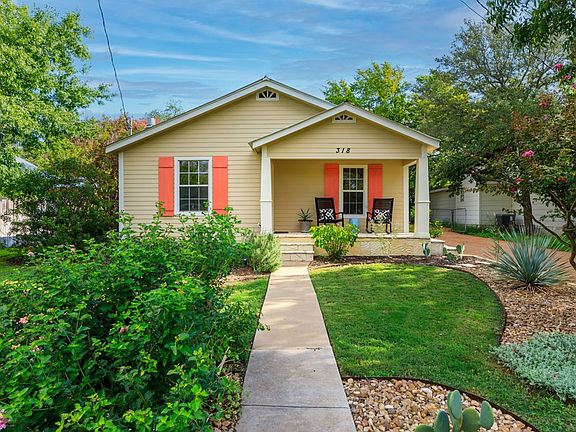 3rd image of 318 W Orchard St