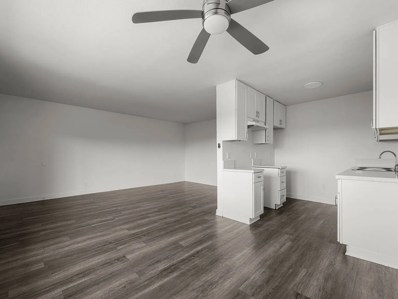 9034 Orion Ave — Photo 1