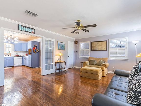 Kitchen with large 2nd living room
