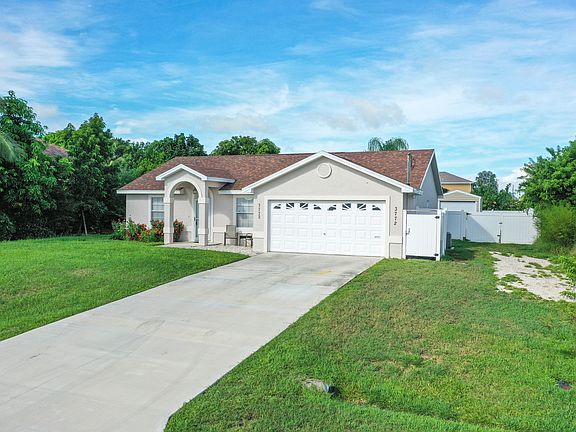 2nd image of 3772 SW Karin Street