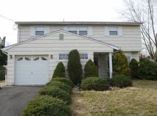 19 York St, Old Bridge, NJ 08857