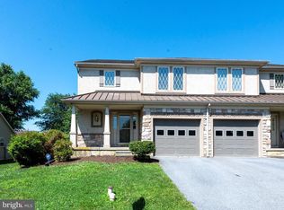 61 Eagle Dr, Ephrata, PA 17522