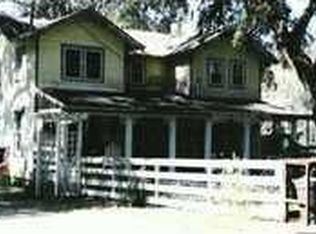 5672 County Road 569, Center Hill, FL 33514