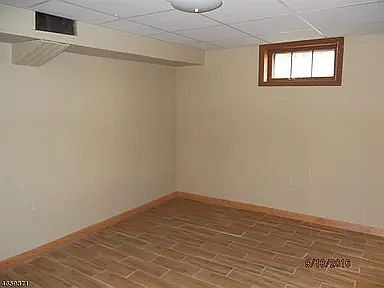 4th image of 52 Ann St