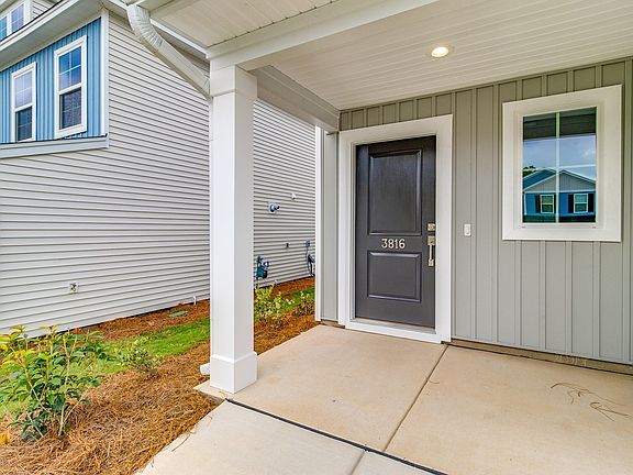 4th image of 3816 Falmoran Way