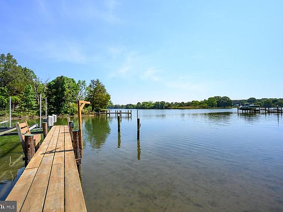 3rd image of 9251 Mallard Point Ct